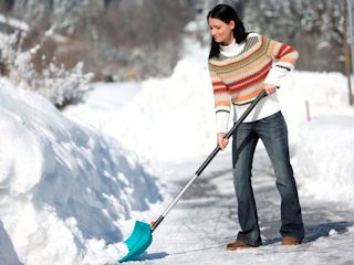 Pozbądź się zalegającego śniegu ze swojego ogrodu!
