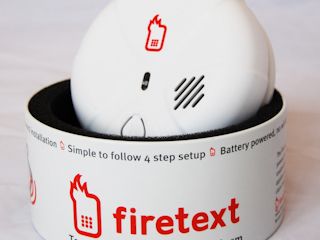 Pierwszy na świecie czujnik dymu Firetext zintegrowany z telefonem komórkowym już w Polsce.