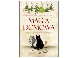 Magia Domowa wydawnictwa Illuminatio opisuje sposoby na magiczne zaklęcia i rytuały.