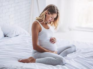 Nietrzymanie moczu w ciąży – produkty chłonne, które mogą ci pomóc