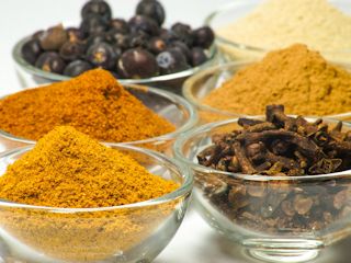 10 składników, których nie może zabraknąć w kuchni indyjskiej