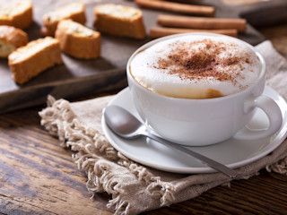 Kochasz cappuccino? Wybierz ekspres, który będzie ci je robił każdego ranka